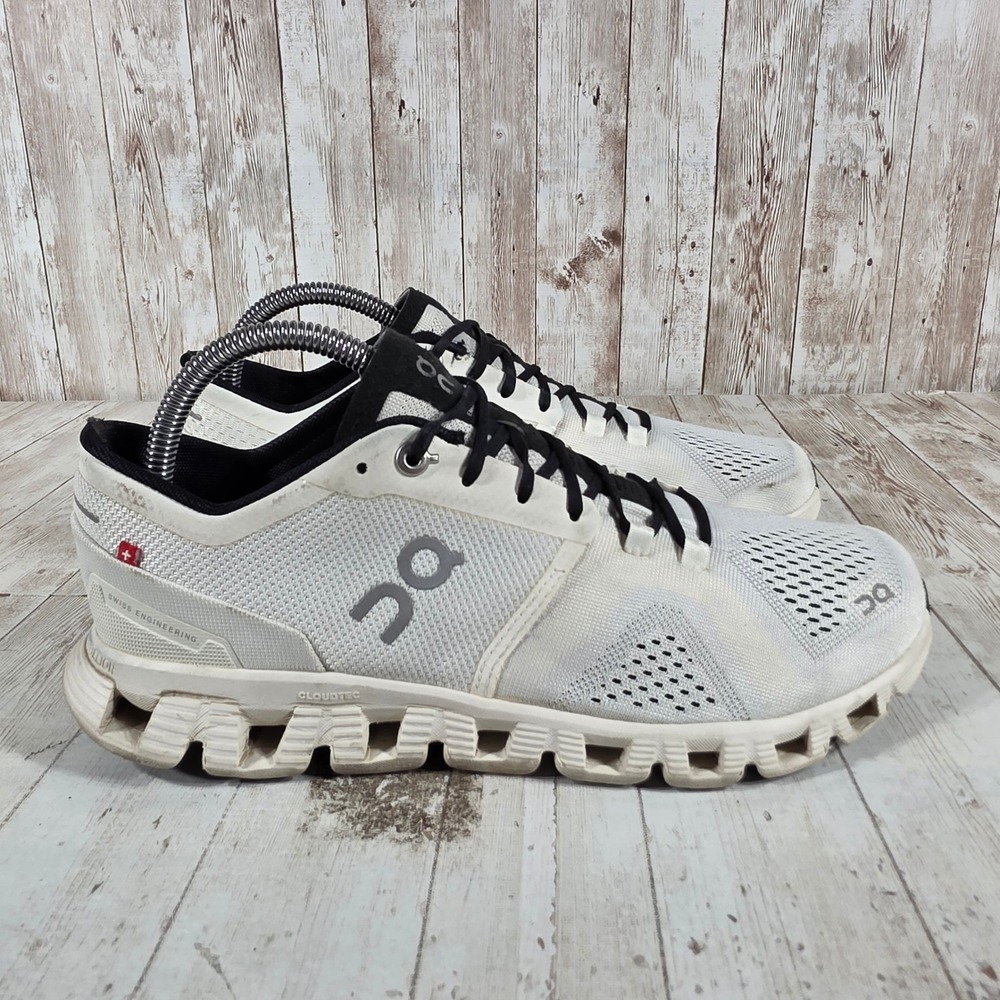 On Cloud X Womens 8.5 Running Shoes White Black Training Sneakers 40.99702